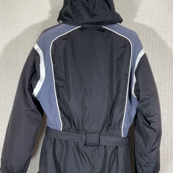 The Great Outdoors Snowsuit, skiing, snowboarding, snowmobiling- Size 8 - Picture 14 of 16